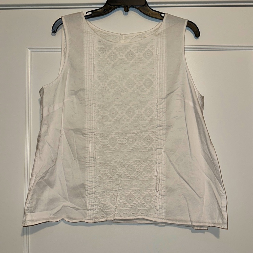 Talbots white sleeveless eyelet top, 14P
